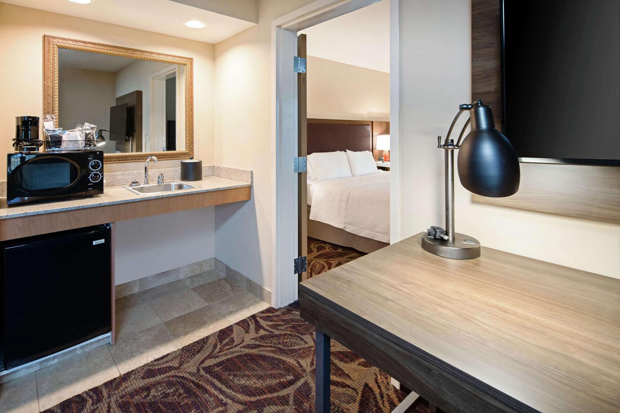 Hampton Inn&Suites Bremerton Extérieur photo